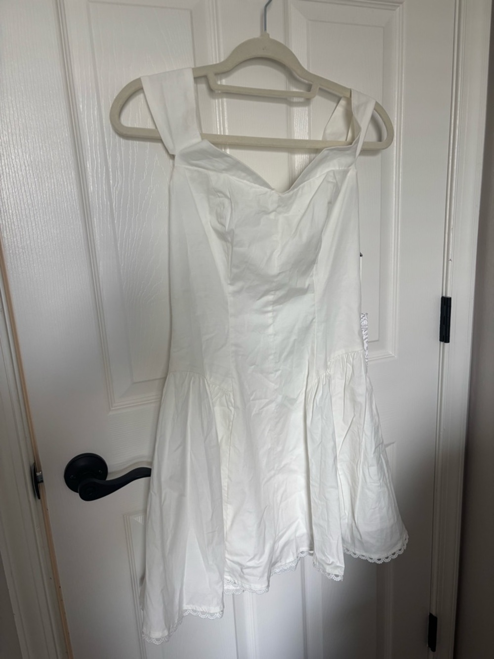 White Mini Dress with Sweetheart Neckline